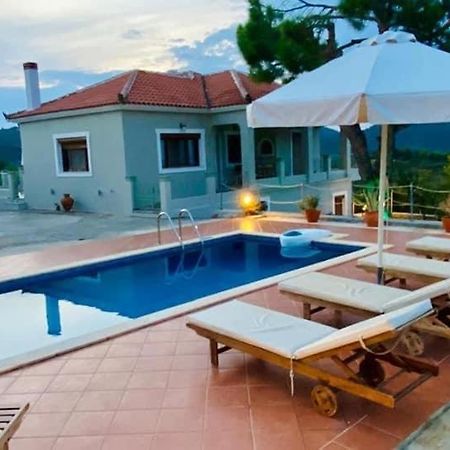 Villa Ouranos In Pefkias Skopelos Town Bagian luar foto
