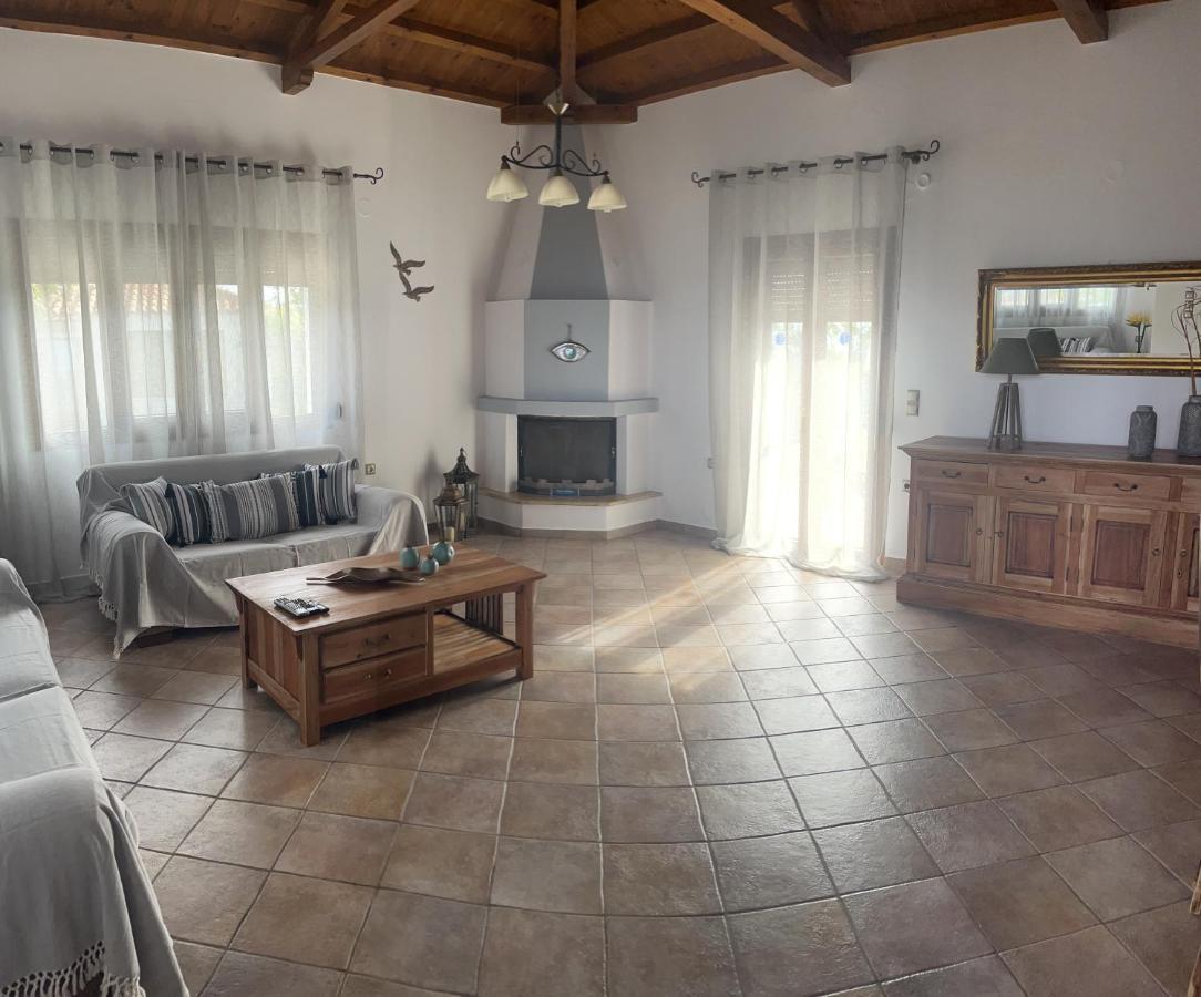 Villa Ouranos In Pefkias Skopelos Town Bagian luar foto